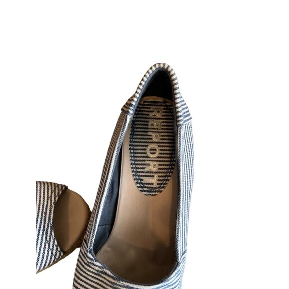 Report Open Toe Espadrille Wedge Heels Blue & White Stripe Canvas 6.5 - Picture 3 of 9